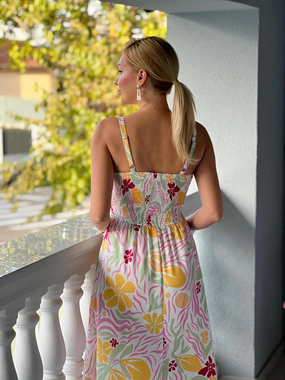 GRACE KARIN 2025 Women's Summer Spaghetti Strap Maxi Dress Smocked Floral Dress Sleeveless Boho Beach Sundress with Pockets
