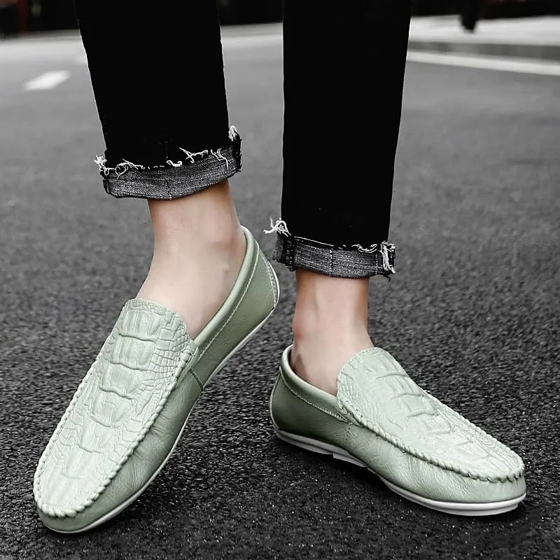 Men's Loafers Round Toe Crocodile Print Vegan Leather Anti-Slip Slip Resistant Comfortable Outdoor Classic Slip-on