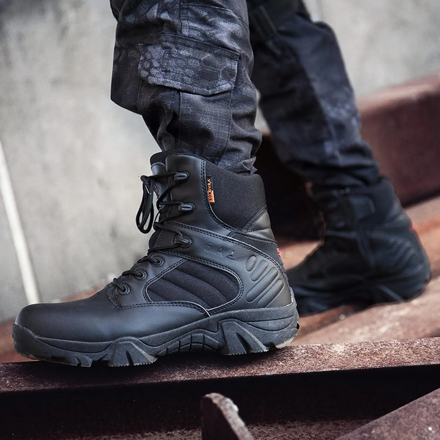Men's Military Tactical Boots Outdoor Mountaineering Trekking Commando Tactical Boots Backpacking Boots Combat Boots