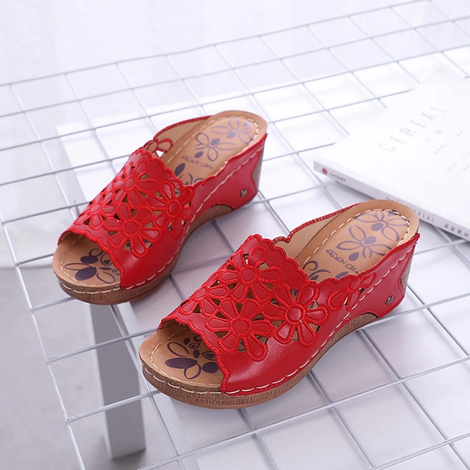 oiangi Wedge Sandals for Women Casual Summer Flower Hollow Open Toe Slip-on Platforms Slipper Comfortable Outdoor Ladies Shoes Flip Flops Sandalias